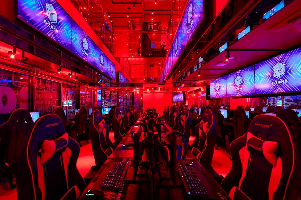 Esports Hotel E-Zone 電脳空間 Osaka Zewnętrze zdjęcie